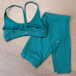 Alo Yoga Set Bra and Leggings Teal size small